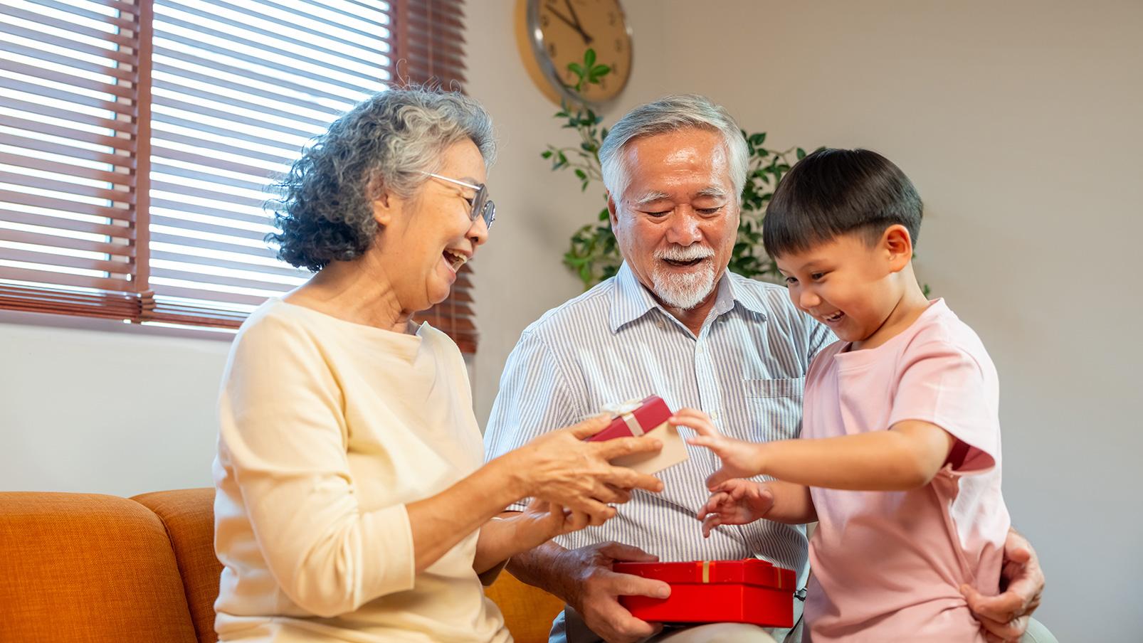 <h1>SSS pension disbursement: Should you choose cash card, bank account, or over-the-counter?</h1>
<p></p>